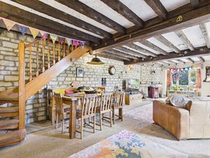 Living Room- click for photo gallery